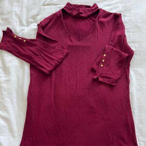 Burgundy cut-out mok turtle neck sweater